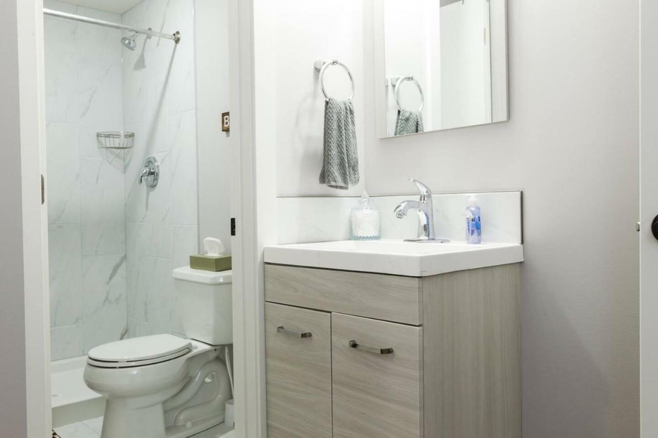 Modern Executive I Complimentary Netflix & Parking! Edmonton