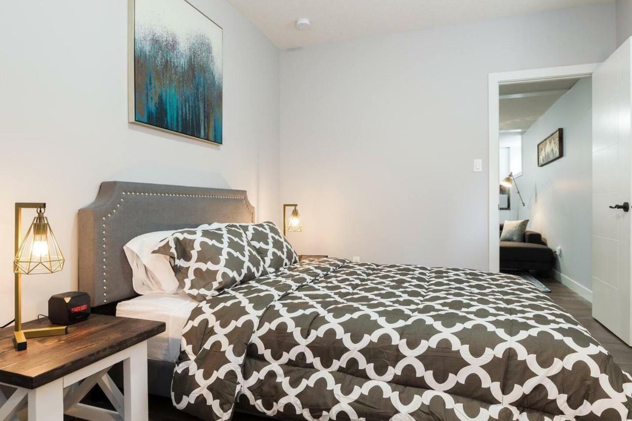 Apartment Modern Executive I Complimentary Netflix & Parking! *