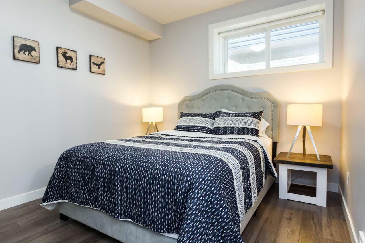 Modern Executive I Complimentary Netflix & Parking! Edmonton